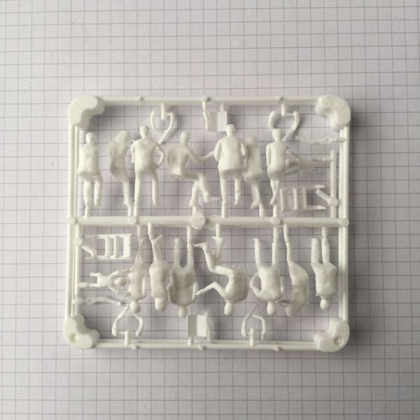 Hermoli | weiß | Modellbaufiguren | 1:50 sitzend