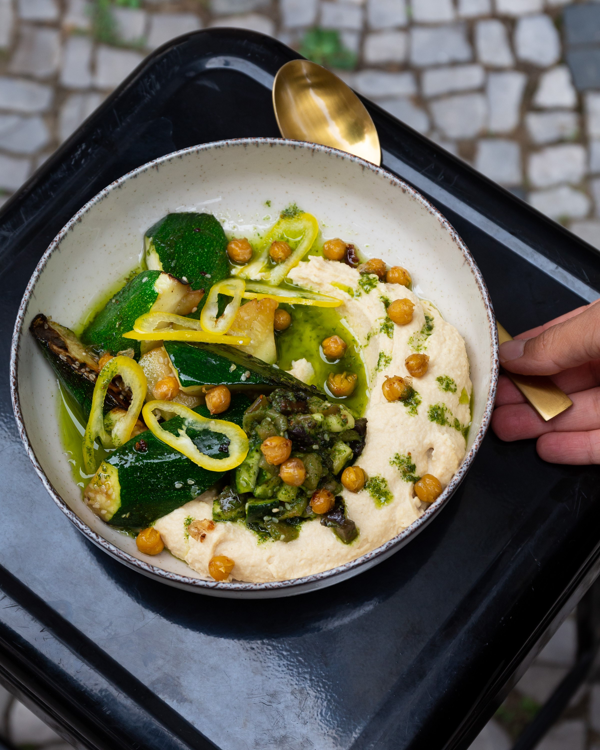 Hausgemachter Hummus