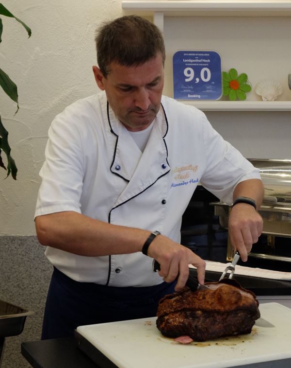 Spanferkel nur Freitag den 08.04.22 ab 18 Uhr