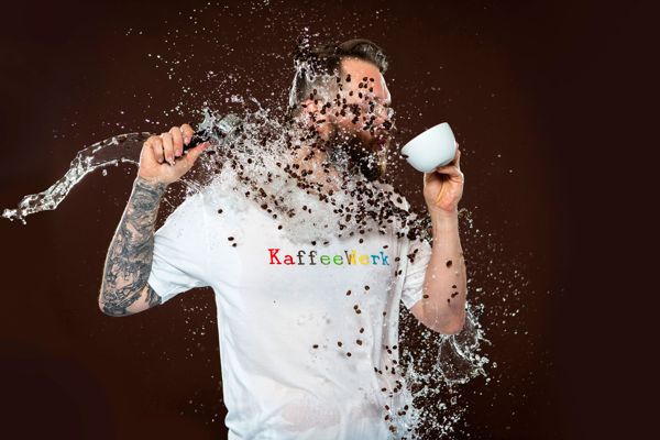 Wir wollen guten Kaffee überall verfügbar machen. Bei uns im Café oder bei Euch daheim. Wir haben für alle eine Lösung.